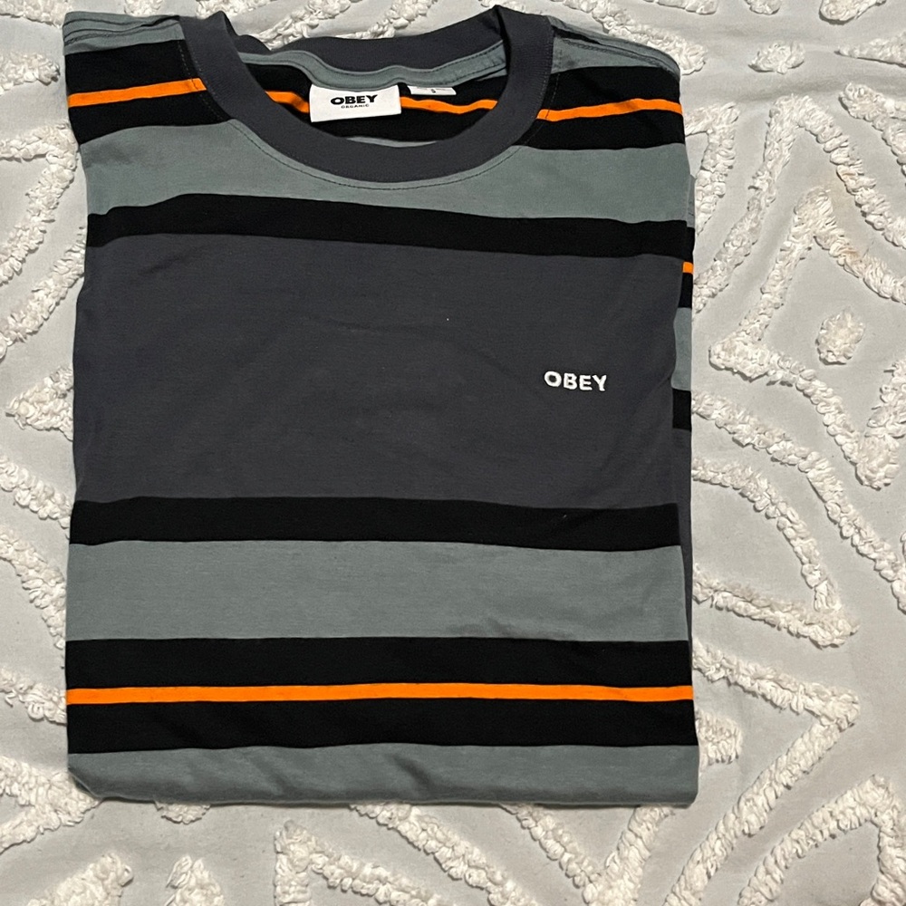 Obey shirt